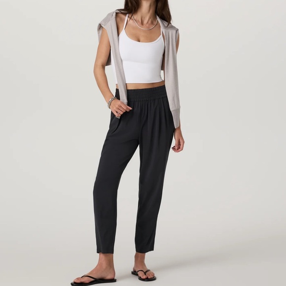 Vuori Villa Ankle Pants Women's Medium Black High Rise CC - Picture 2 of 10